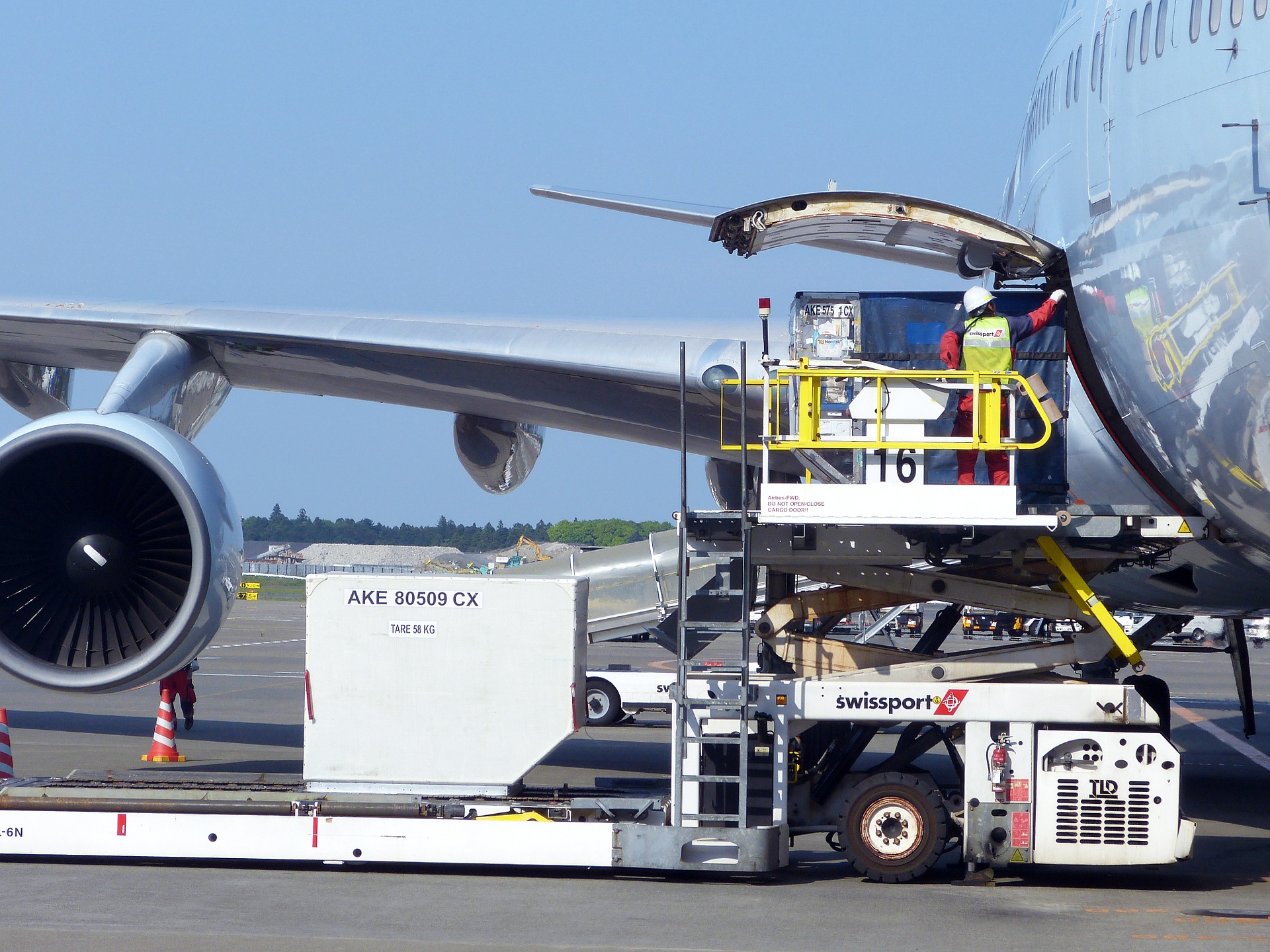 IATA: Transporte aéreo aumentó un 12 % en Abril en comparación con periodo pre Covid